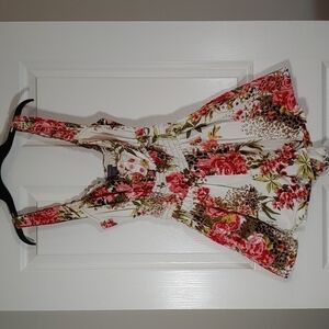 Fire LA 100% Cotton Floral Print Elastic Waist Romper 2 Pockets Size S